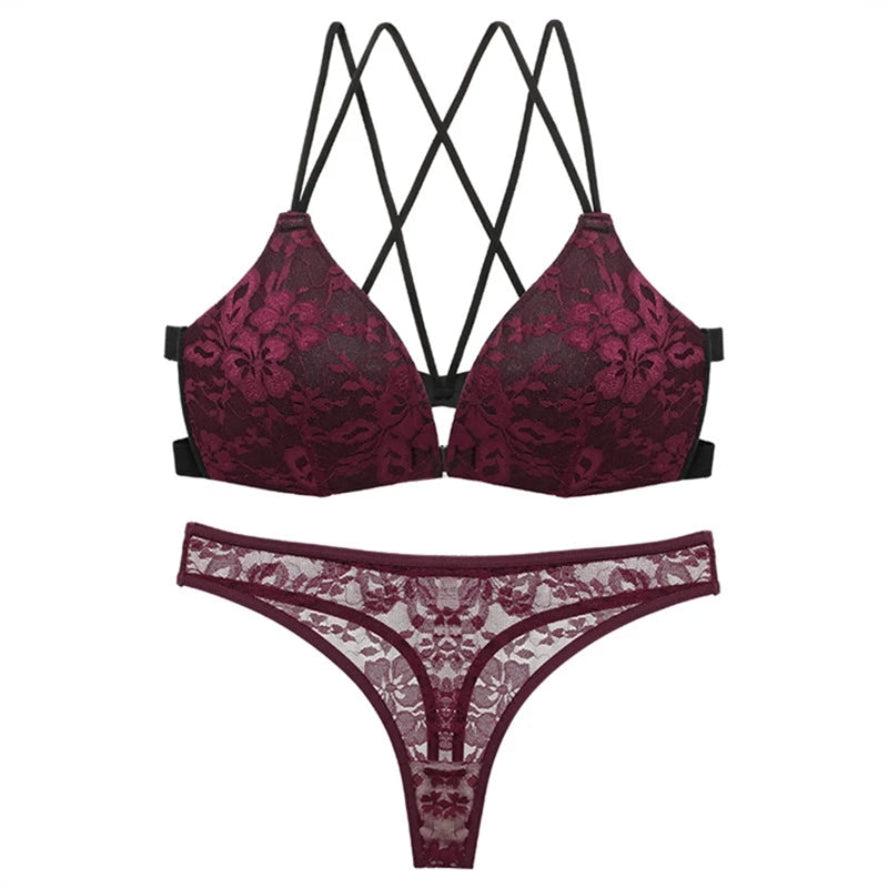 Women's Lace and Cotton Underwear Set: Thong and Lacy Close-Fit Bra Set for Ladies