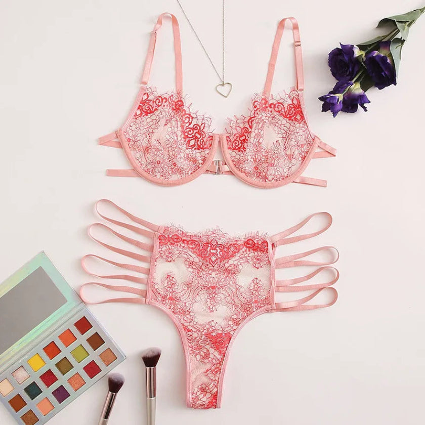 Women's Large-Size Embroidery Underwear Lace Set: Thin-Strapped Thongs and Low-Cut Bra (Eco-Friendly Materials)